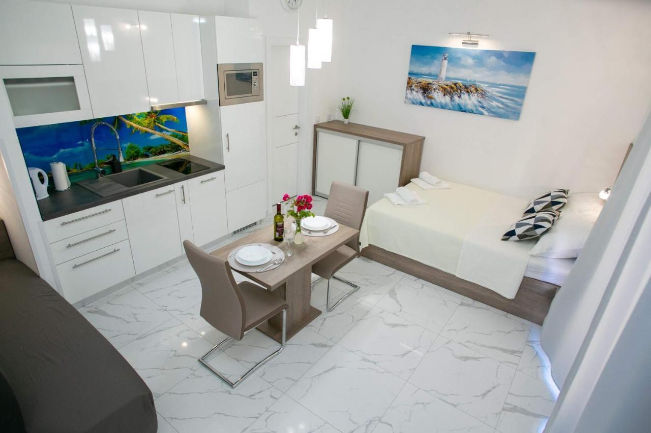 Apartments Sun Dance With Heated Pool Novalja Exterior foto