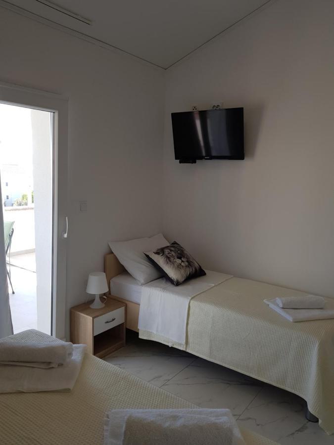 Apartments Sun Dance With Heated Pool Novalja Exterior foto