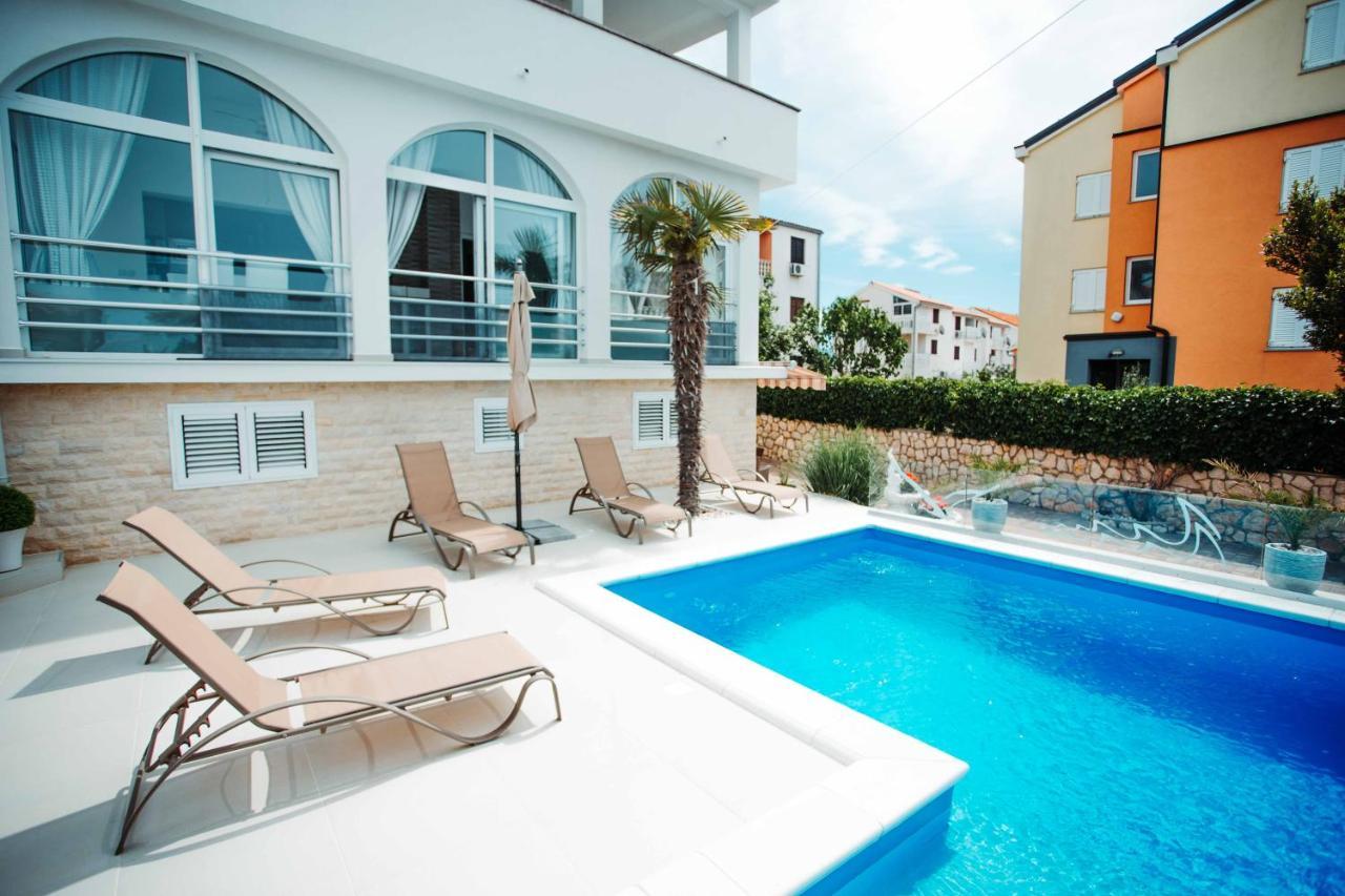 Apartments Sun Dance With Heated Pool Novalja Exterior foto